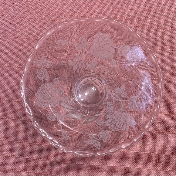Heisey Glass, Heisey Rose Etch Footed Mayonnaise Bowl - Picture 2 of 9